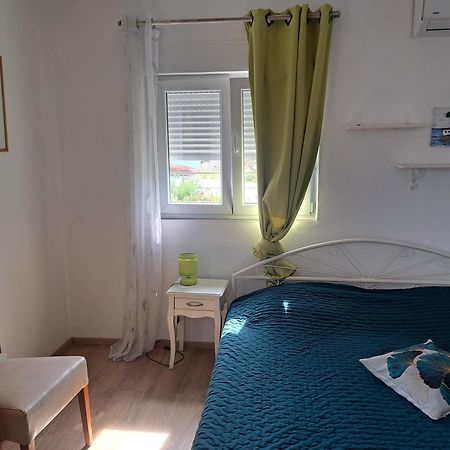 Smjestaj Latica Hotell Vela Luka Exteriör bild